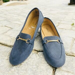 White Mt Womens size 9.5W. Blue Faux Suede Slip On Loafer Flats